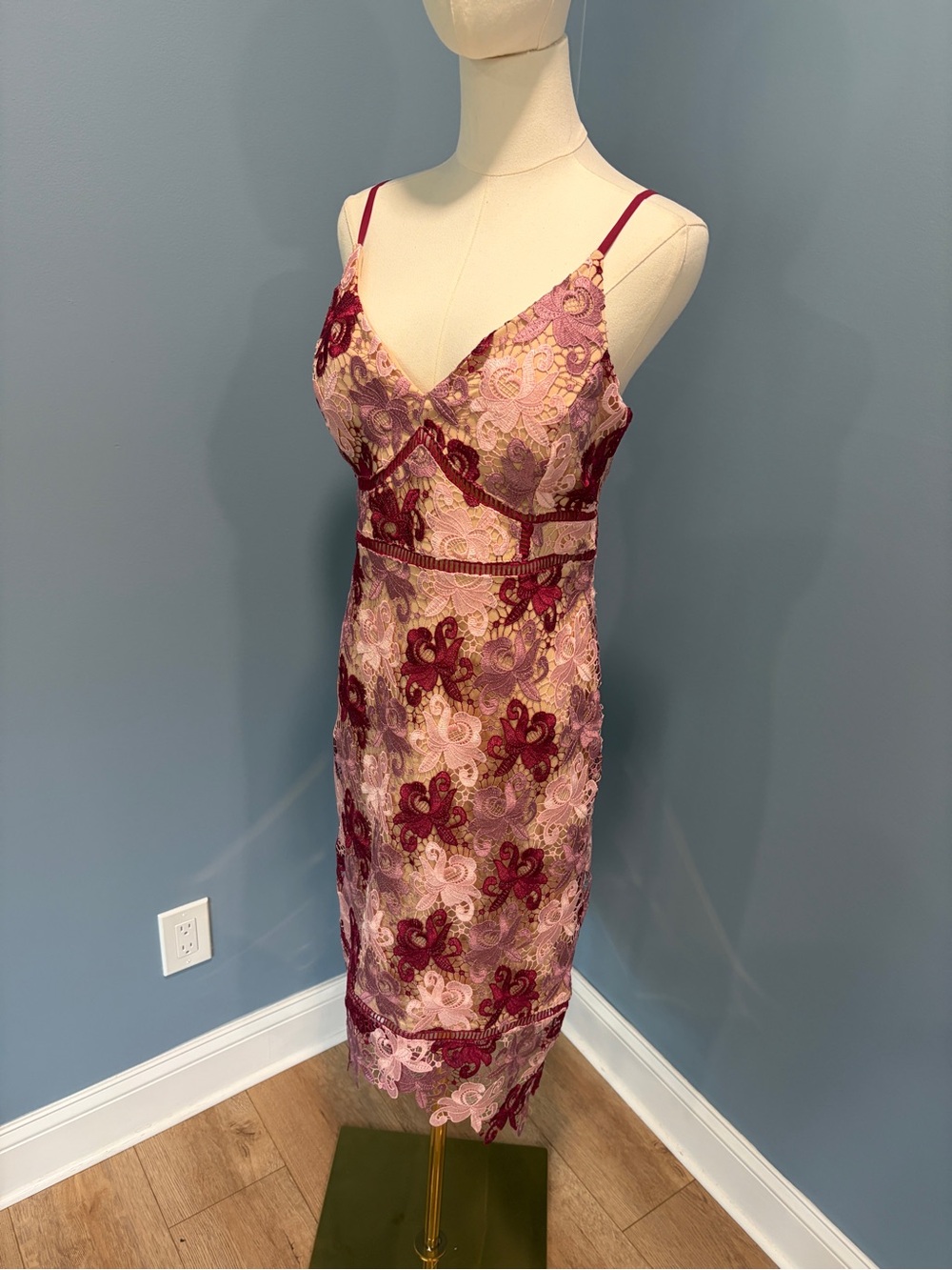Lulus Floral Lace Midi Dress Pink Burgundy Mauve Cocktail Party Medium - Picture 2 of 10